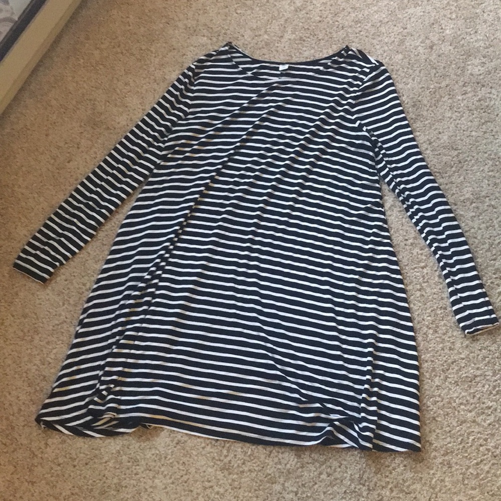 Old Navy long sleeve dress